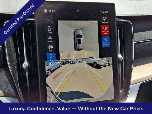 Certified 2025 Volvo XC90 B6 Plus AWD/4WD image 19