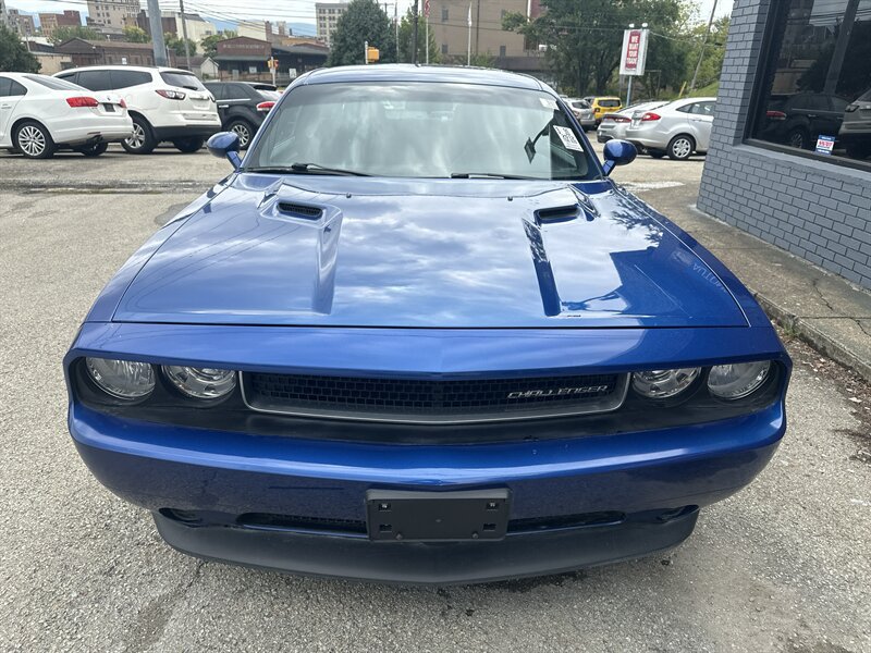 Used 2012 Dodge Challenger SXT w/ Sound Group RWD image 5