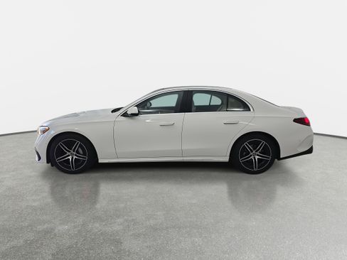 Used 2025 Mercedes-Benz E 350 Sedan image 8