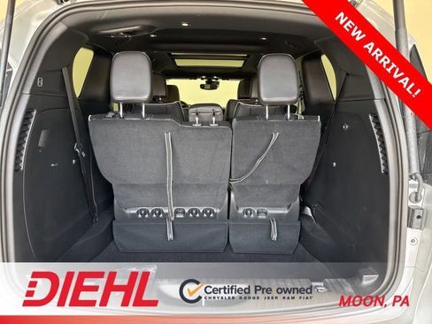Used 2026 Chrysler Pacifica Limited w/ S Appearance Package AWD/4WD image 9