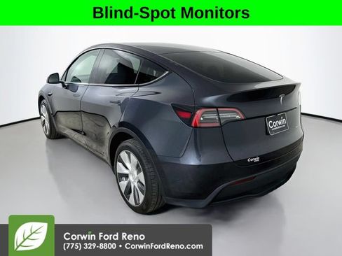 Used 2024 Tesla Model Y Long Range AWD/4WD image 5