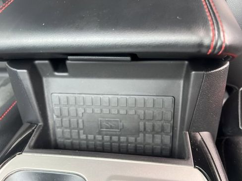 Used 2022 Ford Explorer ST-Line w/ Class IV Trailer Tow Package image 17