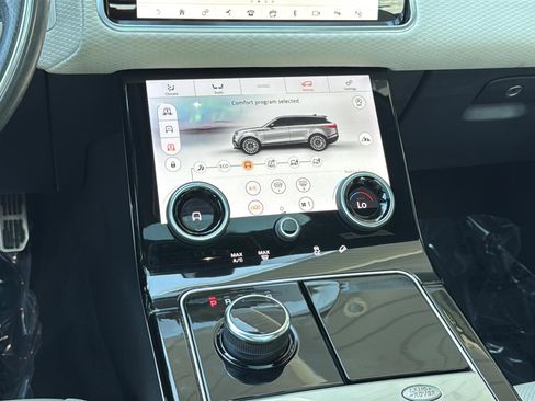 Used 2019 Land Rover Range Rover Velar R-Dynamic SE AWD/4WD image 36