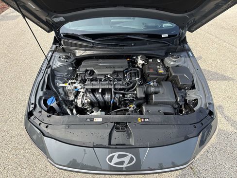 Certified 2025 Hyundai Elantra Sport image 27