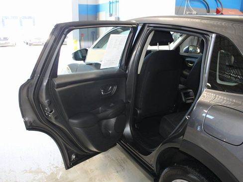 Used 2024 Honda HR-V LX image 16