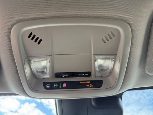 Used 2025 Chevrolet Malibu LT FWD image 44