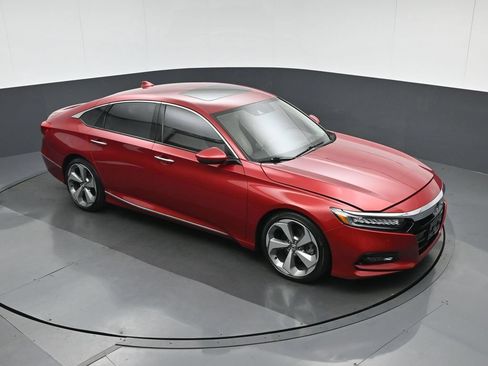Used 2018 Honda Accord Touring image 61