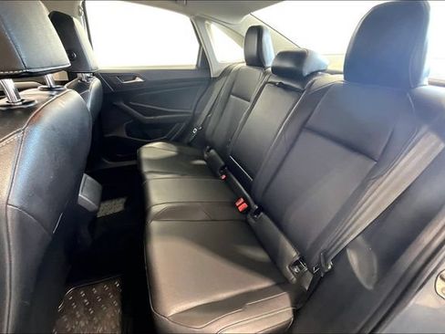 Used 2019 Volkswagen Jetta SE FWD image 27