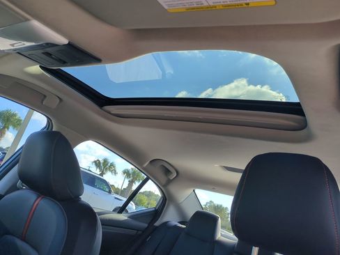 New 2025 Nissan Sentra SR w/ SR Premium Package FWD image 20