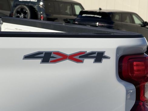 Used 2025 Chevrolet Silverado 3500 LT w/ Convenience Package image 42