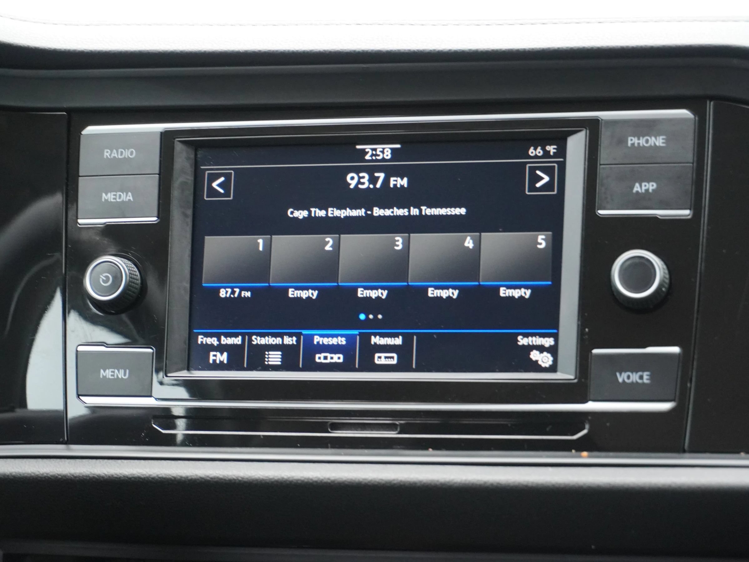 Used 2020 Volkswagen Jetta S w/ Driver Assistance Package FWD image 20