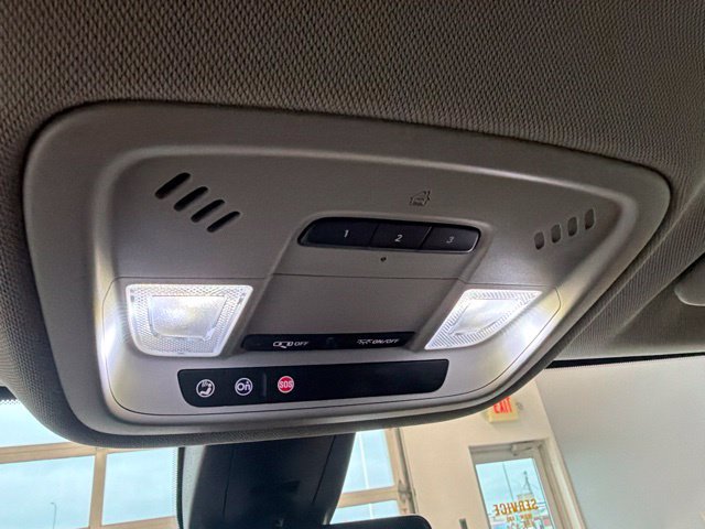 Used 2018 Chevrolet Traverse LT AWD/4WD image 13
