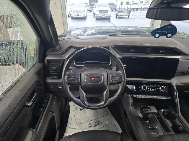 Used 2024 GMC Sierra 1500 AT4 w/ AT4 Premium Package AWD/4WD image 12
