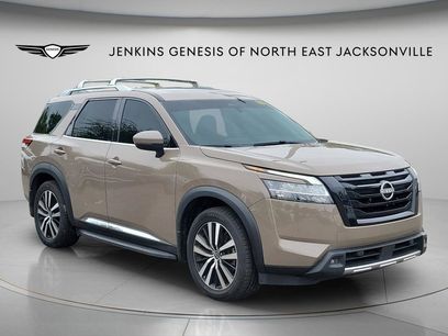 Used 2023 Nissan Pathfinder Platinum w/ Lighting Package (N93)