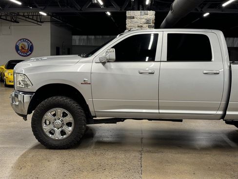 Used 2015 RAM 2500 Tradesman w/ Chrome Appearance Group AWD/4WD image 5