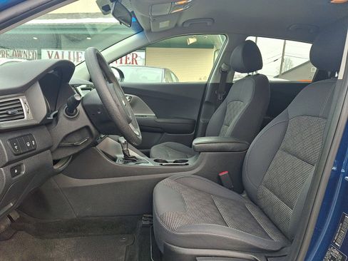 Used 2019 Kia Niro LX image 13