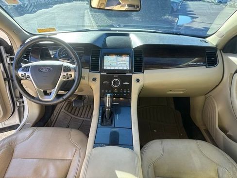 Used 2017 Ford Taurus Limited AWD/4WD image 25