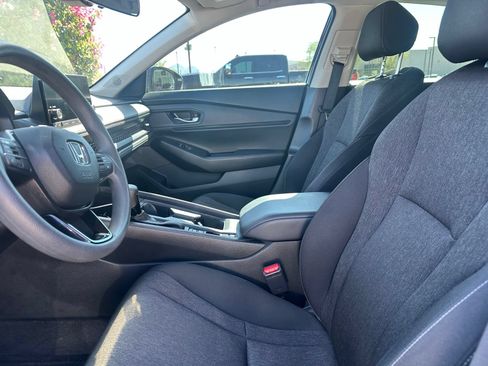 Used 2023 Honda Accord EX image 5