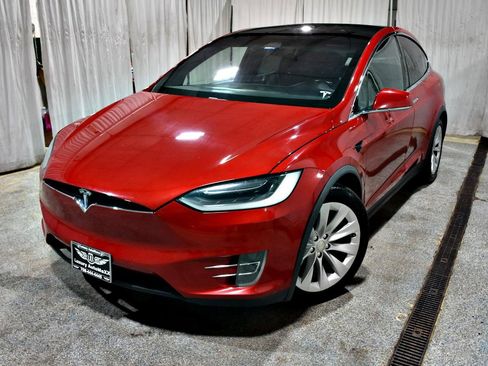 Used 2017 Tesla Model X 75D AWD/4WD image 28