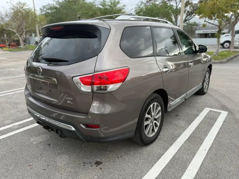 Used 2014 Nissan Pathfinder SL w/ SL Premium Package image 7