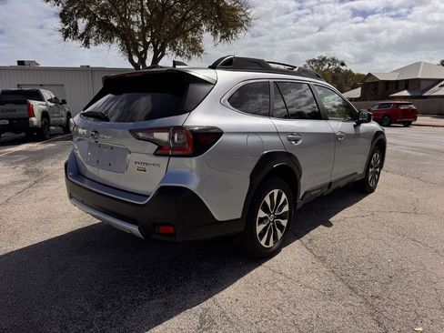 Used 2024 Subaru Outback Limited image 7