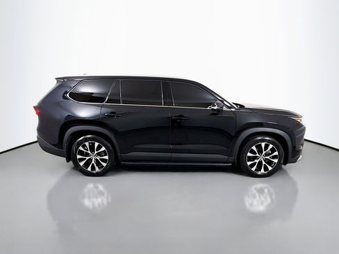 Used 2025 Toyota Grand Highlander AWD Hybrid image 8
