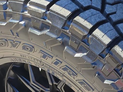 Used 2025 Chevrolet Silverado 2500 LT w/ Trail Boss Package image 9