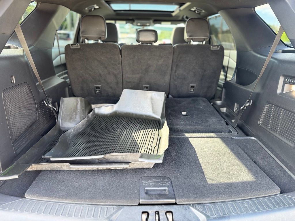 Used 2023 Ford Explorer ST w/ Technology Package AWD/4WD image 5