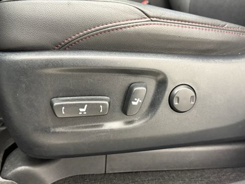 Used 2019 Toyota 4Runner TRD Off-Road Premium AWD/4WD image 27