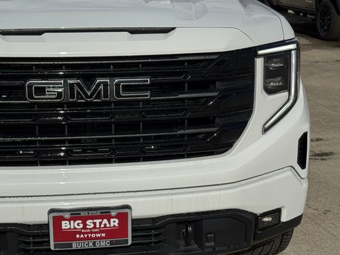 New 2026 GMC Sierra 1500 Elevation w/ LPO, Elevation Black Package RWD image 5