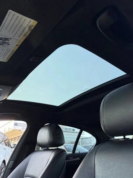 Used 2014 BMW 528i Sedan RWD image 24