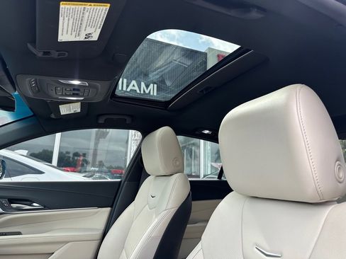 Used 2024 Cadillac CT4 Premium Luxury image 11