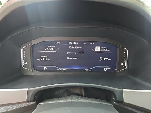 Used 2022 Volkswagen Atlas Cross Sport SE AWD/4WD image 47