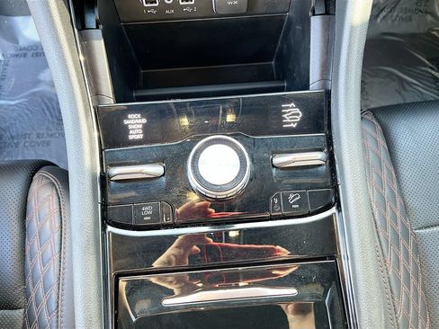 Used 2023 Jeep Grand Cherokee Summit AWD/4WD image 17