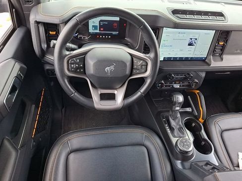 Used 2024 Ford Bronco Badlands AWD/4WD image 11