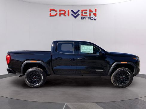 New 2026 GMC Canyon Elevation w/ Convenience Package image 6