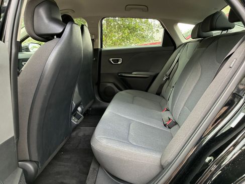 Used 2025 Kia K4 LXS image 25