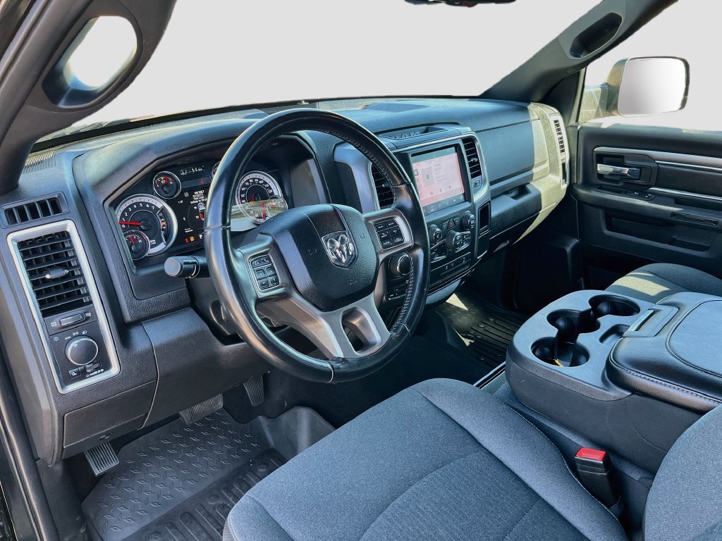 Used 2022 RAM 1500 Warlock AWD/4WD image 9