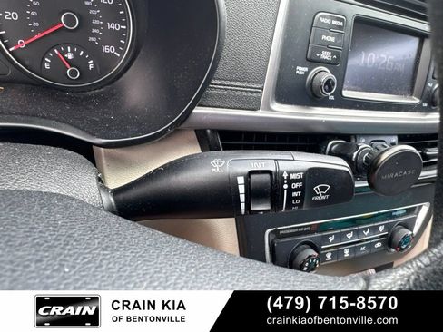 Used 2016 Kia Optima LX FWD image 23
