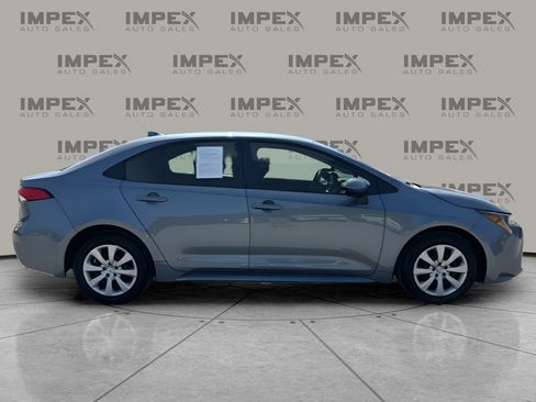 Used 2024 Toyota Corolla LE image 6