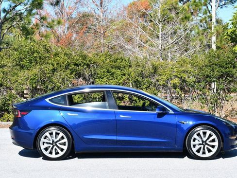 Used 2018 Tesla Model 3 Mid Range image 7