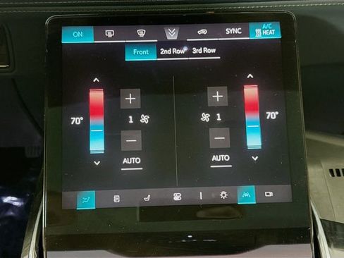 Used 2025 Cadillac Escalade IQ Sport 2 AWD/4WD image 17