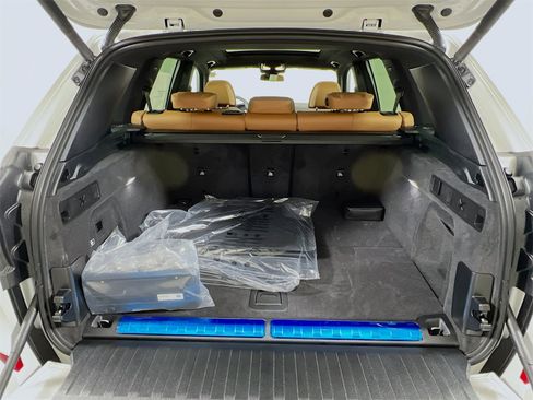 New 2026 BMW X5 xDrive50e w/ M Sport Package image 29