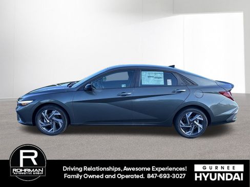 Certified 2025 Hyundai Elantra Sport image 5