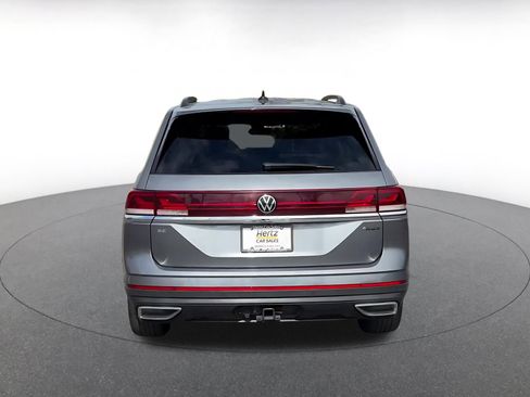 Used 2025 Volkswagen Atlas SE image 12