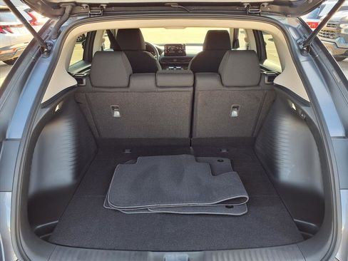 Certified 2026 Honda HR-V LX image 24
