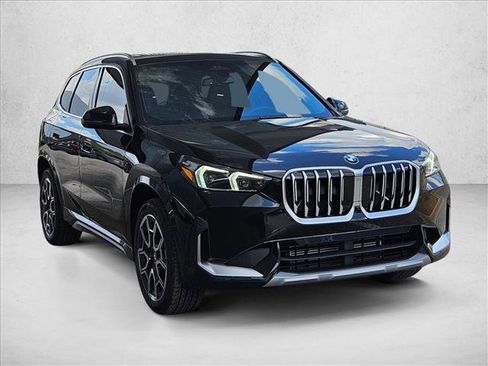 Used 2026 BMW X1 xDrive28i w/ Technology Package AWD/4WD image 3