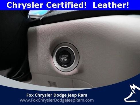 Certified 2024 Chrysler Pacifica Touring-L image 31