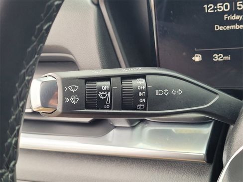 Used 2025 GMC Terrain Elevation image 16