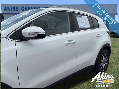Used 2019 Kia Sportage EX FWD image 12